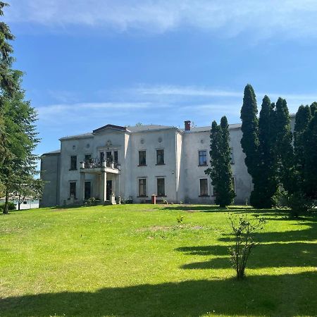 Palac Victoria Mgowo Buitenkant foto