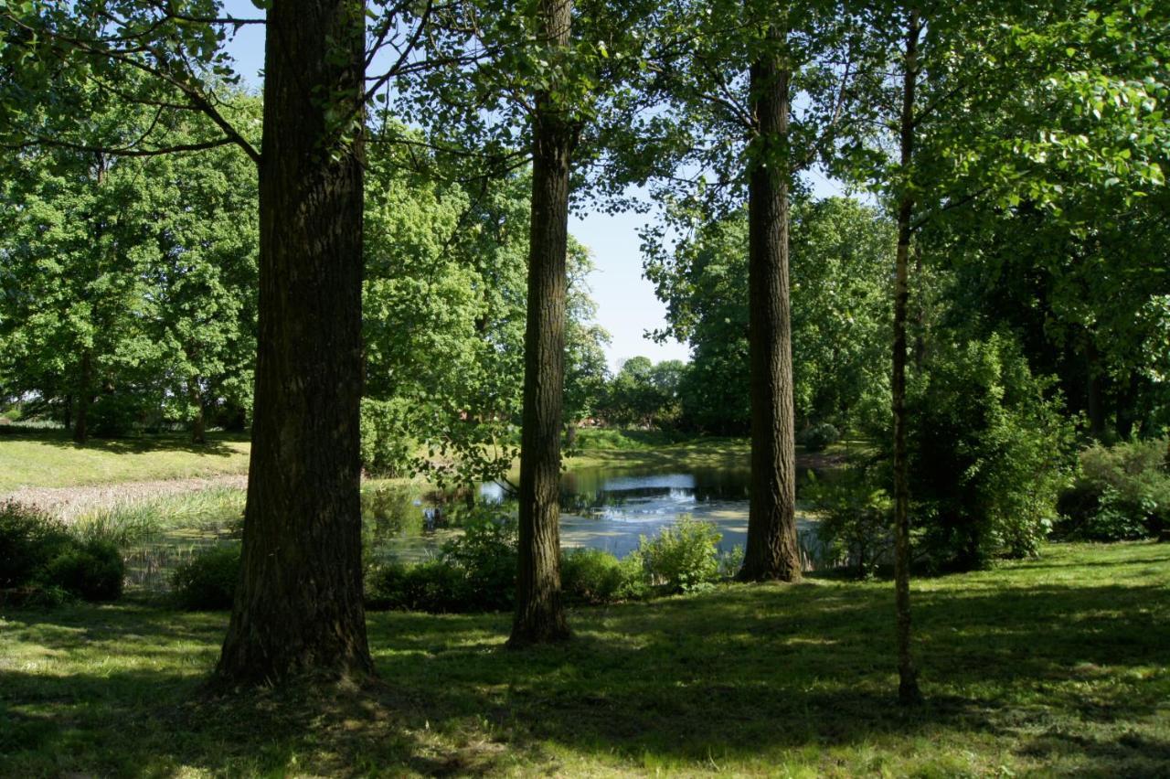Palac Victoria Mgowo Buitenkant foto