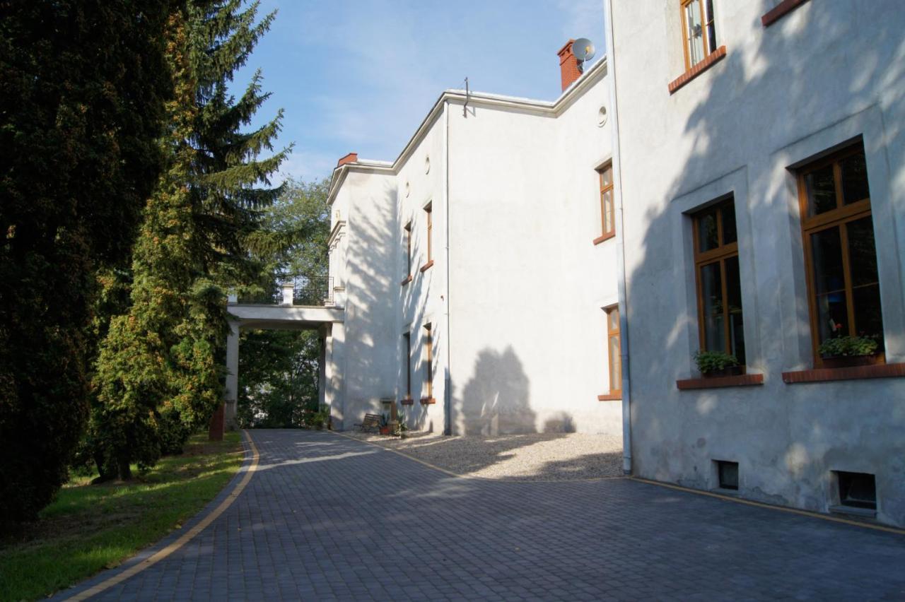 Palac Victoria Mgowo Buitenkant foto