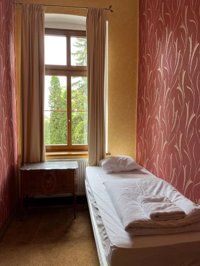 Palac Victoria Mgowo Buitenkant foto