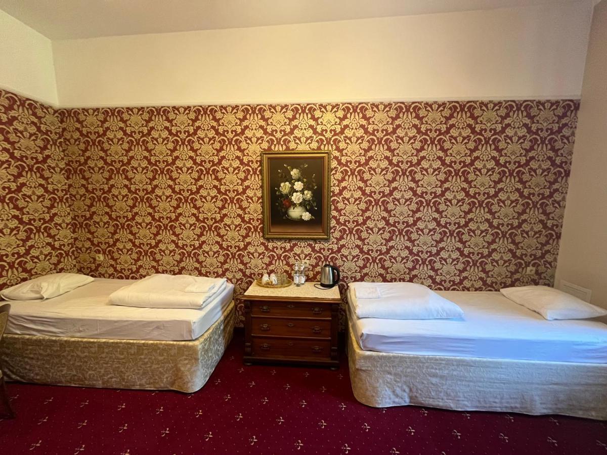 Palac Victoria Mgowo Buitenkant foto