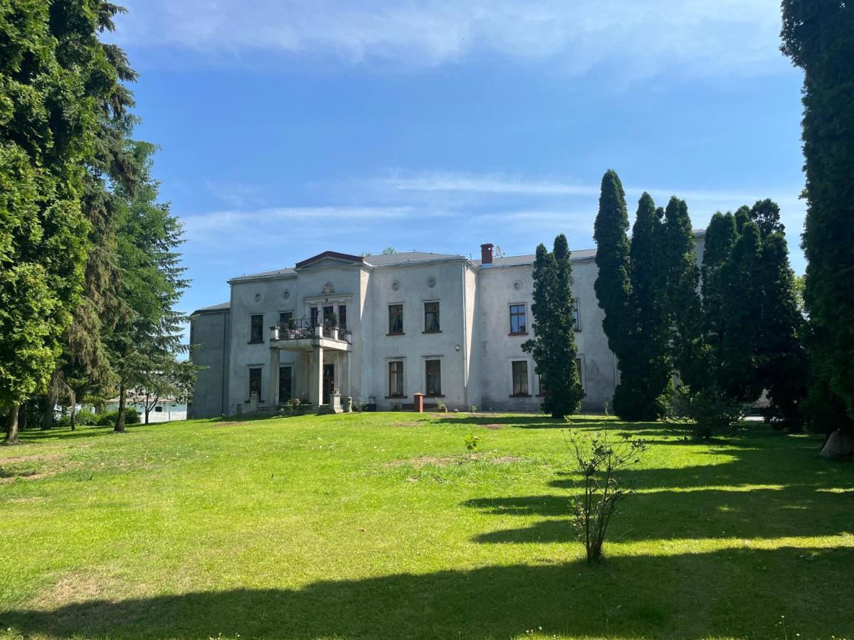 Palac Victoria Mgowo Buitenkant foto