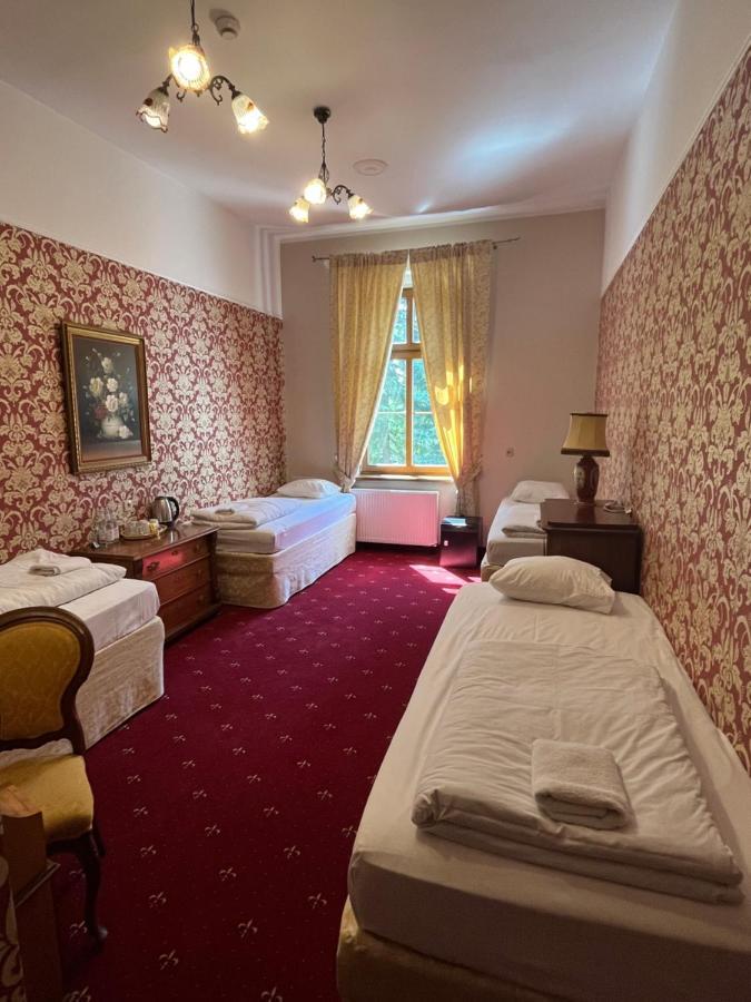 Palac Victoria Mgowo Buitenkant foto