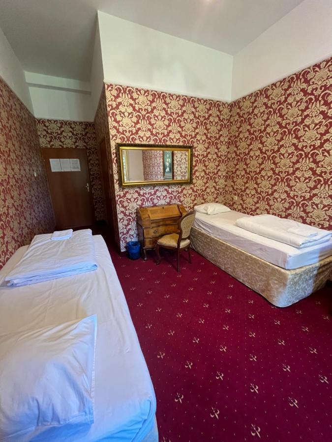 Palac Victoria Mgowo Buitenkant foto